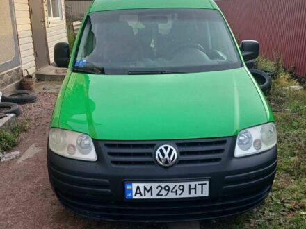 Зеленый Фольксваген Кадди, объемом двигателя 2 л и пробегом 320 тыс. км за 4000 $, фото 1 на Automoto.ua