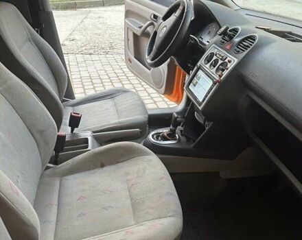 Оранжевый Фольксваген Кадди, объемом двигателя 1.9 л и пробегом 238 тыс. км за 5900 $, фото 7 на Automoto.ua