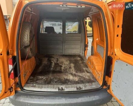 Оранжевый Фольксваген Кадди, объемом двигателя 1.9 л и пробегом 238 тыс. км за 5900 $, фото 11 на Automoto.ua