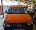Оранжевый Фольксваген Кадди, объемом двигателя 1.6 л и пробегом 250 тыс. км за 4000 $, фото 2 на Automoto.ua