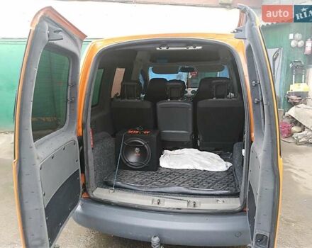 Оранжевый Фольксваген Кадди, объемом двигателя 2 л и пробегом 400 тыс. км за 6500 $, фото 14 на Automoto.ua