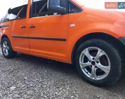 Оранжевый Фольксваген Кадди, объемом двигателя 2 л и пробегом 400 тыс. км за 6500 $, фото 7 на Automoto.ua