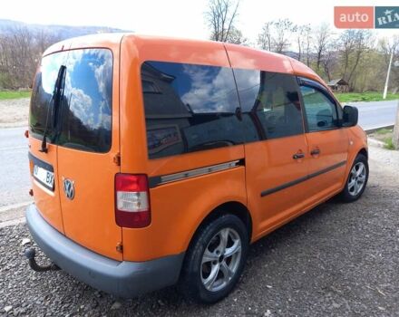 Оранжевый Фольксваген Кадди, объемом двигателя 2 л и пробегом 400 тыс. км за 6500 $, фото 5 на Automoto.ua