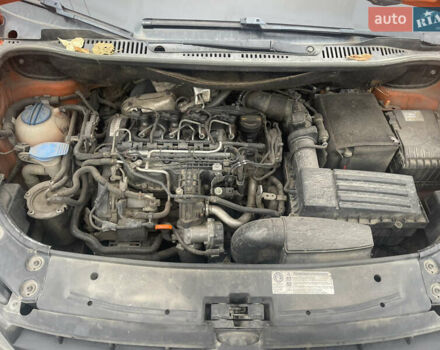 Оранжевый Фольксваген Кадди, объемом двигателя 1.6 л и пробегом 280 тыс. км за 10600 $, фото 12 на Automoto.ua