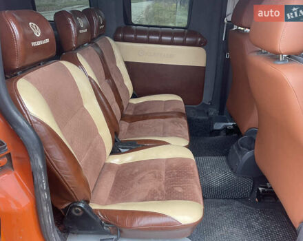 Оранжевый Фольксваген Кадди, объемом двигателя 1.6 л и пробегом 280 тыс. км за 10600 $, фото 11 на Automoto.ua