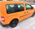 Оранжевый Фольксваген Кадди, объемом двигателя 2 л и пробегом 160 тыс. км за 12700 $, фото 1 на Automoto.ua