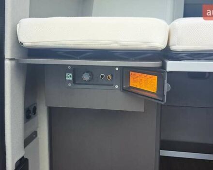 Серый Фольксваген Калифорния, объемом двигателя 2 л и пробегом 17 тыс. км за 79900 $, фото 25 на Automoto.ua