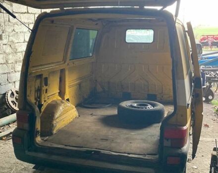 Желтый Фольксваген Кемпер, объемом двигателя 14.86 л и пробегом 400 тыс. км за 3500 $, фото 2 на Automoto.ua