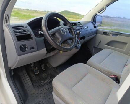 Фольксваген Каравелла 2004 в Львове на Automoto.ua Белый Фольксваген Каравелла, объемом двигателя 1.9 л и пробегом 420 тыс. км за 4699 $, фото 1 на Automoto.ua