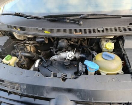 Фольксваген Каравелла 2004 в Львове на Automoto.ua Белый Фольксваген Каравелла, объемом двигателя 1.9 л и пробегом 420 тыс. км за 4699 $, фото 4 на Automoto.ua