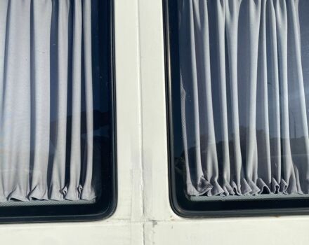 Белый Фольксваген Каравелла, объемом двигателя 1.9 л и пробегом 400 тыс. км за 4200 $, фото 2 на Automoto.ua