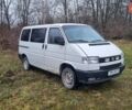 Білий Фольксваген Каравелла, об'ємом двигуна 2.5 л та пробігом 342 тис. км за 2550 $, фото 1 на Automoto.ua