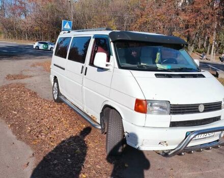 Белый Фольксваген Каравелла, объемом двигателя 2.46 л и пробегом 450 тыс. км за 4200 $, фото 1 на Automoto.ua