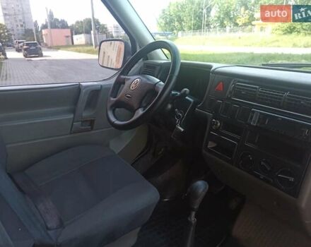 Белый Фольксваген Каравелла, объемом двигателя 1.9 л и пробегом 340 тыс. км за 5599 $, фото 15 на Automoto.ua