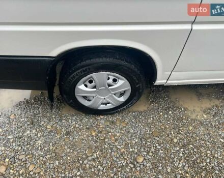 Белый Фольксваген Каравелла, объемом двигателя 1.9 л и пробегом 392 тыс. км за 5600 $, фото 9 на Automoto.ua