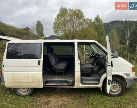 Білий Фольксваген Каравелла, об'ємом двигуна 1.9 л та пробігом 340 тис. км за 5500 $, фото 3 на Automoto.ua