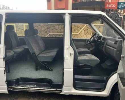 Белый Фольксваген Каравелла, объемом двигателя 1.9 л и пробегом 392 тыс. км за 5600 $, фото 8 на Automoto.ua