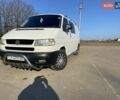 Белый Фольксваген Каравелла, объемом двигателя 2.5 л и пробегом 420 тыс. км за 7700 $, фото 1 на Automoto.ua