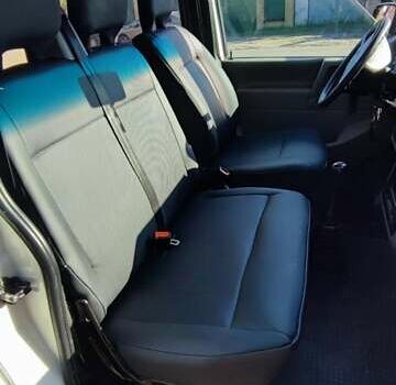 Білий Фольксваген Каравелла, об'ємом двигуна 2.5 л та пробігом 420 тис. км за 6800 $, фото 9 на Automoto.ua