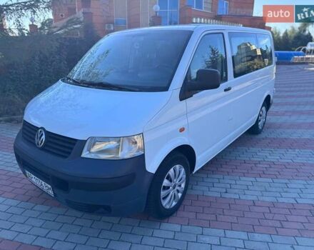 Белый Фольксваген Каравелла, объемом двигателя 1.9 л и пробегом 297 тыс. км за 8350 $, фото 1 на Automoto.ua