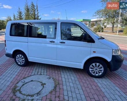 Белый Фольксваген Каравелла, объемом двигателя 1.9 л и пробегом 297 тыс. км за 8350 $, фото 4 на Automoto.ua