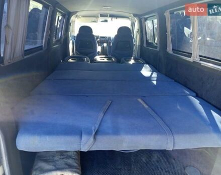 Білий Фольксваген Каравелла, об'ємом двигуна 1.9 л та пробігом 440 тис. км за 8000 $, фото 4 на Automoto.ua