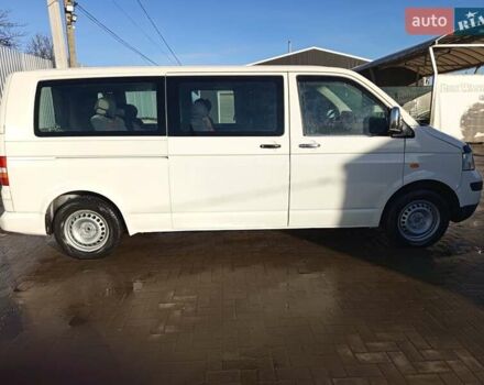 Белый Фольксваген Каравелла, объемом двигателя 2.5 л и пробегом 280 тыс. км за 7800 $, фото 12 на Automoto.ua