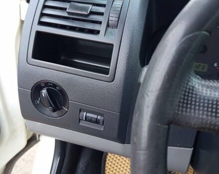 Белый Фольксваген Каравелла, объемом двигателя 2.5 л и пробегом 280 тыс. км за 7800 $, фото 23 на Automoto.ua