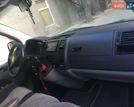 Белый Фольксваген Каравелла, объемом двигателя 0 л и пробегом 350 тыс. км за 8400 $, фото 5 на Automoto.ua