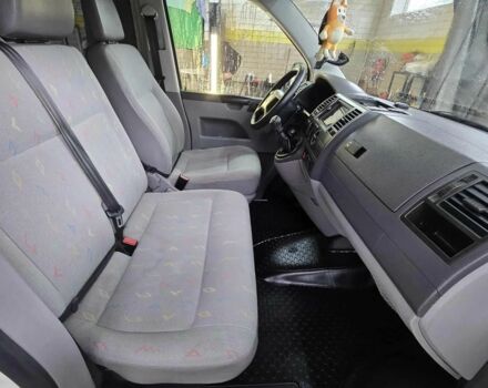 Фольксваген Каравелла 2006 в Ровно на Automoto.ua Белый Фольксваген Каравелла, объемом двигателя 1.9 л и пробегом 235 тыс. км за 6750 $, фото 9 на Automoto.ua