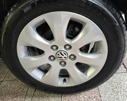 Фольксваген Каравелла 2006 в Ровно на Automoto.ua Белый Фольксваген Каравелла, объемом двигателя 1.9 л и пробегом 235 тыс. км за 6750 $, фото 5 на Automoto.ua