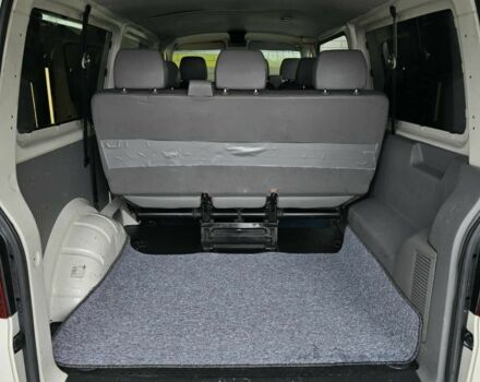 Фольксваген Каравелла 2006 в Кривом Роге на Automoto.ua Белый Фольксваген Каравелла, объемом двигателя 1.9 л и пробегом 235 тыс. км за 7800 $, фото 1 на Automoto.ua