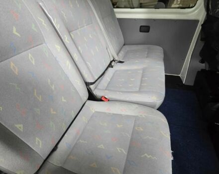 Фольксваген Каравелла 2006 в Ровно на Automoto.ua Белый Фольксваген Каравелла, объемом двигателя 1.9 л и пробегом 235 тыс. км за 6750 $, фото 8 на Automoto.ua