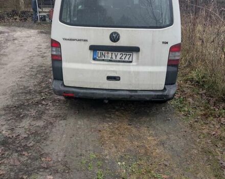 Белый Фольксваген Каравелла, объемом двигателя 2.5 л и пробегом 370 тыс. км за 6000 $, фото 7 на Automoto.ua