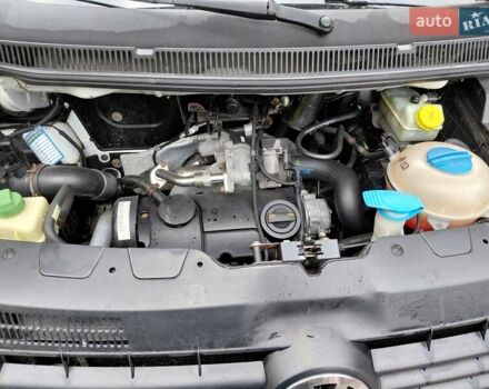 Фольксваген Каравелла 2007 в Жмеренке на Automoto.ua Белый Фольксваген Каравелла, объемом двигателя 1.9 л и пробегом 345 тыс. км за 8650 $, фото 23 на Automoto.ua