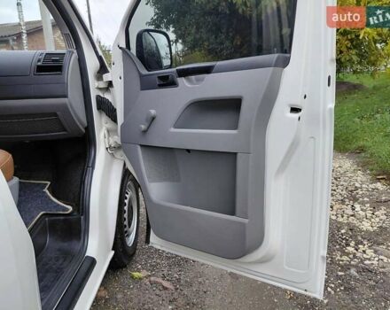 Фольксваген Каравелла 2007 в Жмеренке на Automoto.ua Белый Фольксваген Каравелла, объемом двигателя 1.9 л и пробегом 345 тыс. км за 8650 $, фото 35 на Automoto.ua