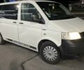 Белый Фольксваген Каравелла, объемом двигателя 2.5 л и пробегом 260 тыс. км за 3674 $, фото 1 на Automoto.ua