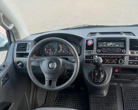 Білий Фольксваген Каравелла, об'ємом двигуна 2 л та пробігом 208 тис. км за 8200 $, фото 8 на Automoto.ua