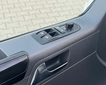 Білий Фольксваген Каравелла, об'ємом двигуна 2 л та пробігом 208 тис. км за 8200 $, фото 13 на Automoto.ua