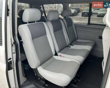 Белый Фольксваген Каравелла, объемом двигателя 2 л и пробегом 283 тыс. км за 16900 $, фото 28 на Automoto.ua