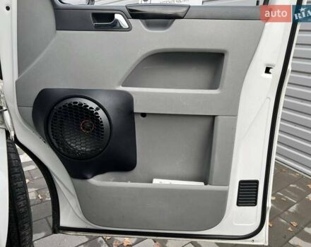 Белый Фольксваген Каравелла, объемом двигателя 2 л и пробегом 283 тыс. км за 16900 $, фото 27 на Automoto.ua