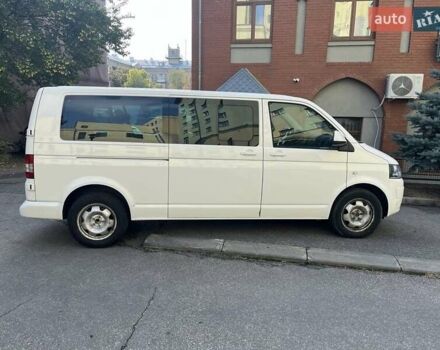 Фольксваген Каравелла 2014 в Харькове на Automoto.ua Белый Фольксваген Каравелла, объемом двигателя 2 л и пробегом 276 тыс. км за 16500 $, фото 4 на Automoto.ua