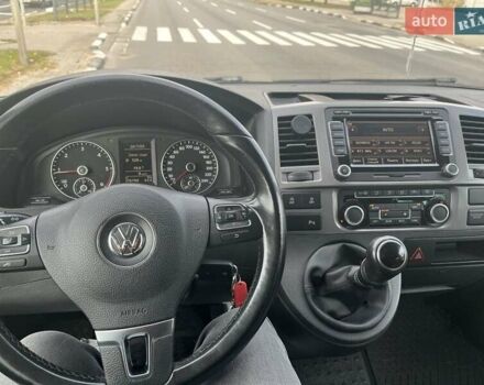 Фольксваген Каравелла 2014 в Харькове на Automoto.ua Белый Фольксваген Каравелла, объемом двигателя 2 л и пробегом 276 тыс. км за 16500 $, фото 11 на Automoto.ua