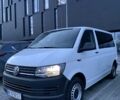 Белый Фольксваген Каравелла, объемом двигателя 2 л и пробегом 200 тыс. км за 19750 $, фото 1 на Automoto.ua