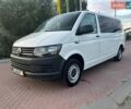 Белый Фольксваген Каравелла, объемом двигателя 2 л и пробегом 265 тыс. км за 19500 $, фото 1 на Automoto.ua
