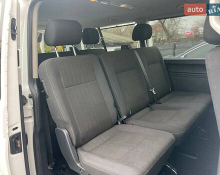 Белый Фольксваген Каравелла, объемом двигателя 2 л и пробегом 260 тыс. км за 25750 $, фото 4 на Automoto.ua