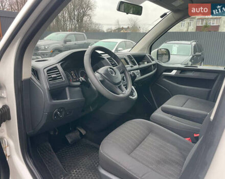 Белый Фольксваген Каравелла, объемом двигателя 2 л и пробегом 260 тыс. км за 25750 $, фото 5 на Automoto.ua