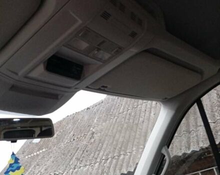 Белый Фольксваген Каравелла, объемом двигателя 2 л и пробегом 250 тыс. км за 30000 $, фото 3 на Automoto.ua