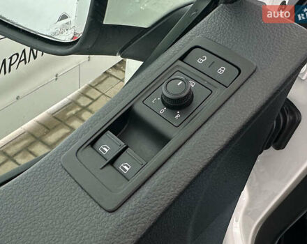 Білий Фольксваген Каравелла, об'ємом двигуна 2 л та пробігом 159 тис. км за 32950 $, фото 11 на Automoto.ua