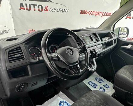 Белый Фольксваген Каравелла, объемом двигателя 2 л и пробегом 159 тыс. км за 32950 $, фото 5 на Automoto.ua